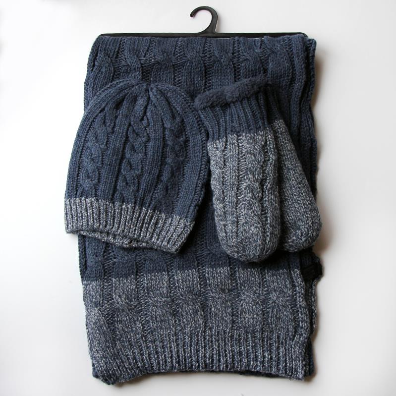 Knitted Two-Tone Scarf, Hat & Miitt Set