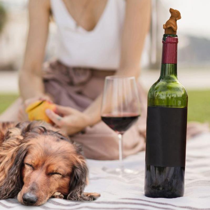Fred Winer Dog Bottle Stopper