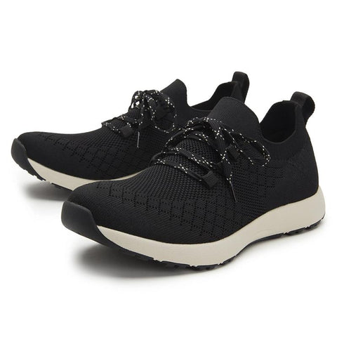 Traq Froliq Black Sneaker